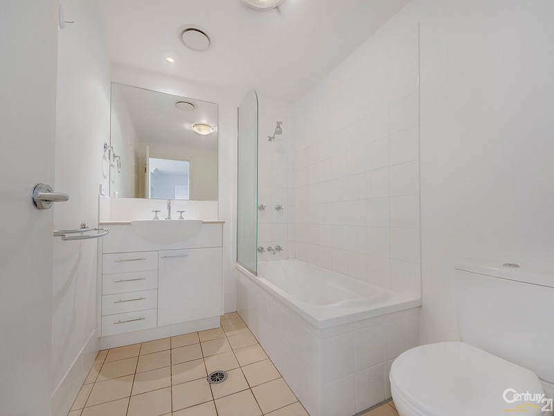 Varsity Lakes QLD 4227