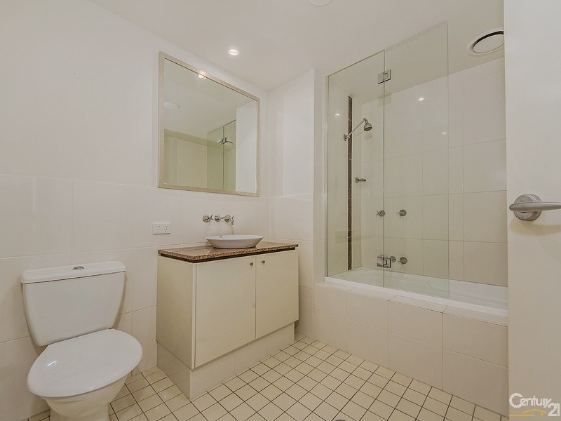 Varsity Lakes QLD 4227