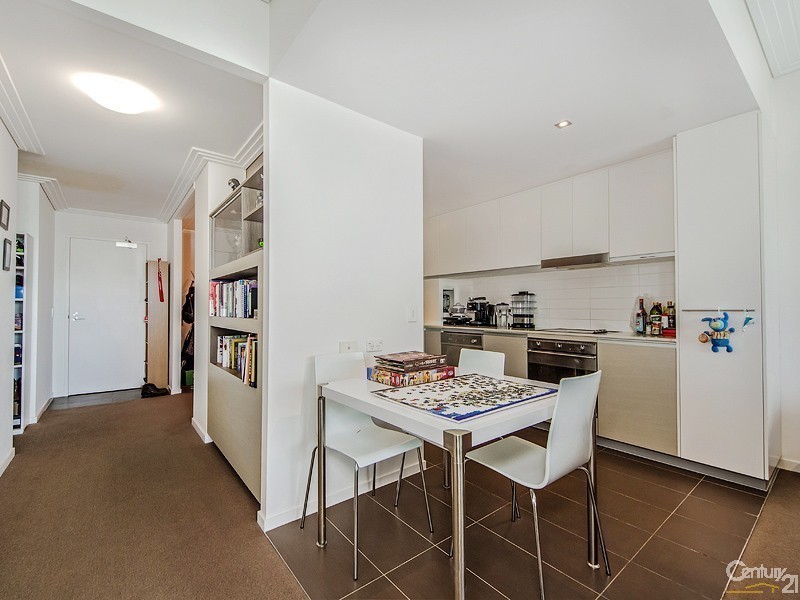 Varsity Lakes QLD 4227