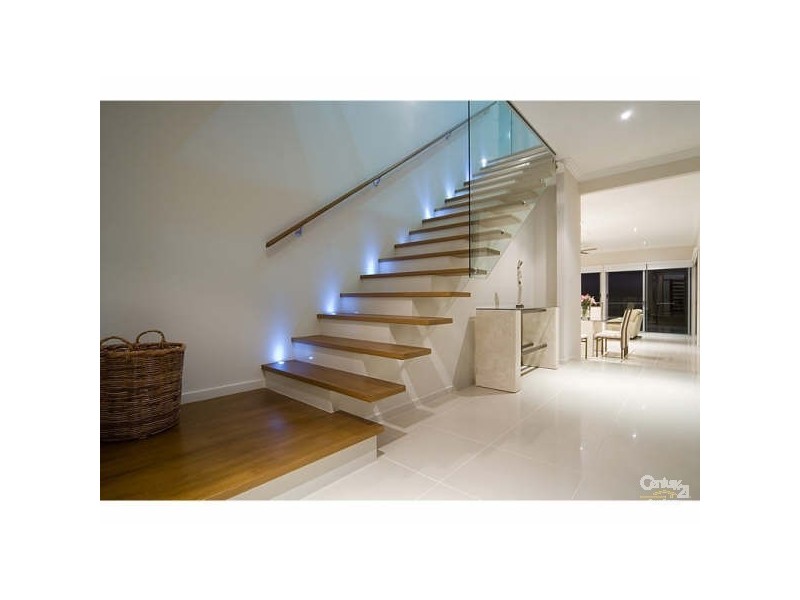 1024 Lakeview Tce,, Benowa QLD 4217