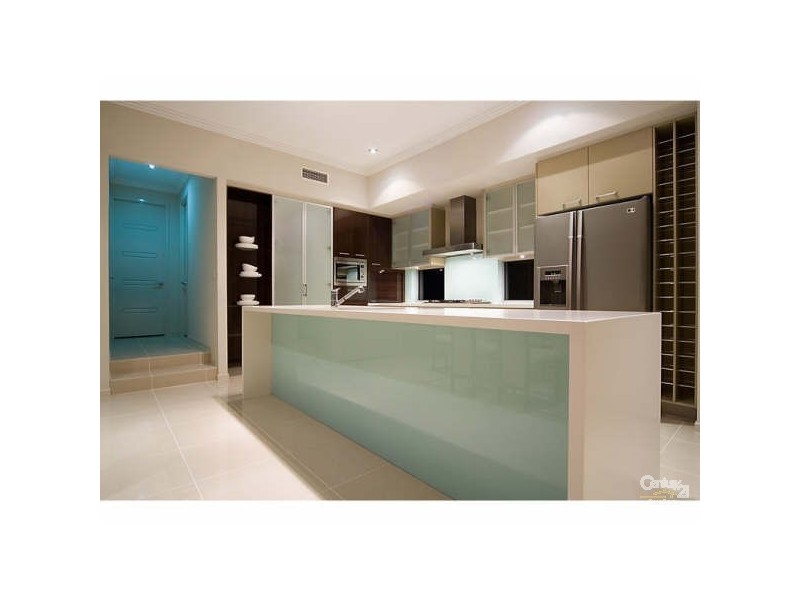 1024 Lakeview Tce,, Benowa QLD 4217