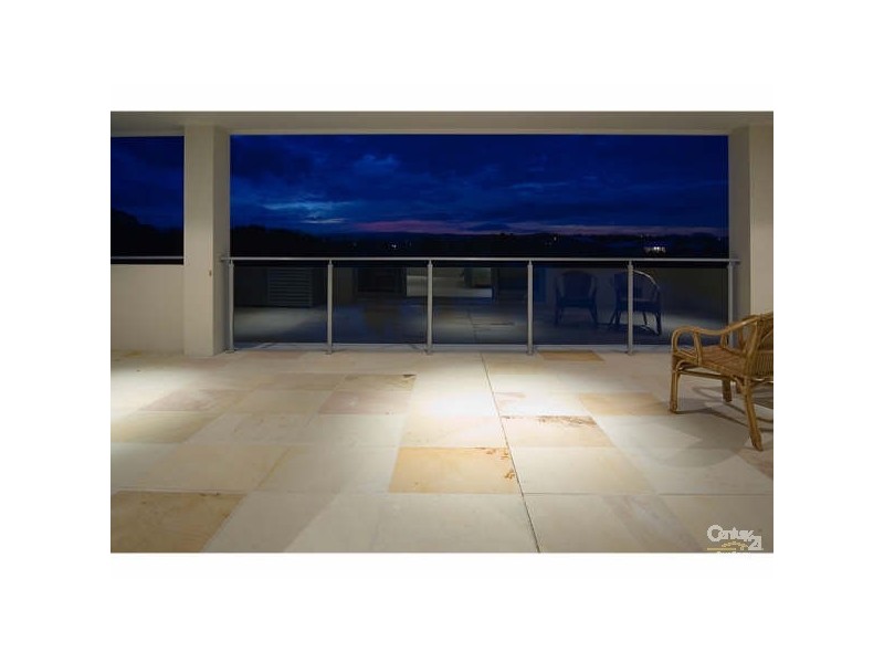 1024 Lakeview Tce,, Benowa QLD 4217