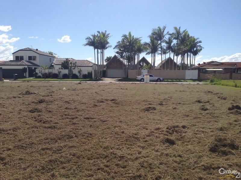 88 Cabana Boulevard, Benowa QLD 4217