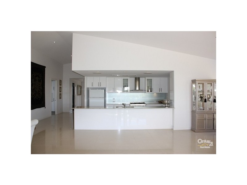 4020 The Quayside, Royal Pines,, Benowa QLD 4217