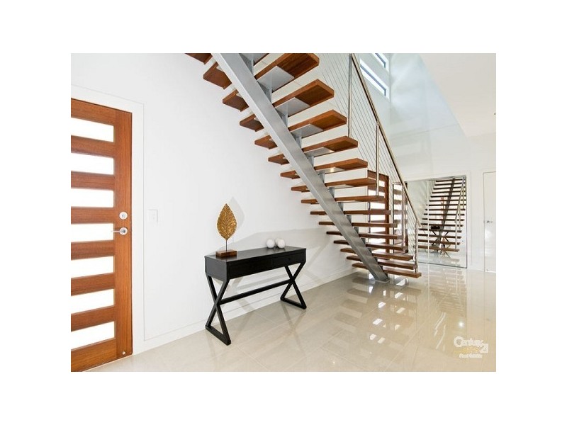 8004B Vista Drive Royal Pines, Benowa QLD 4217