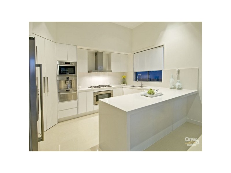 2014 The Boulevarde, Benowa QLD 4217