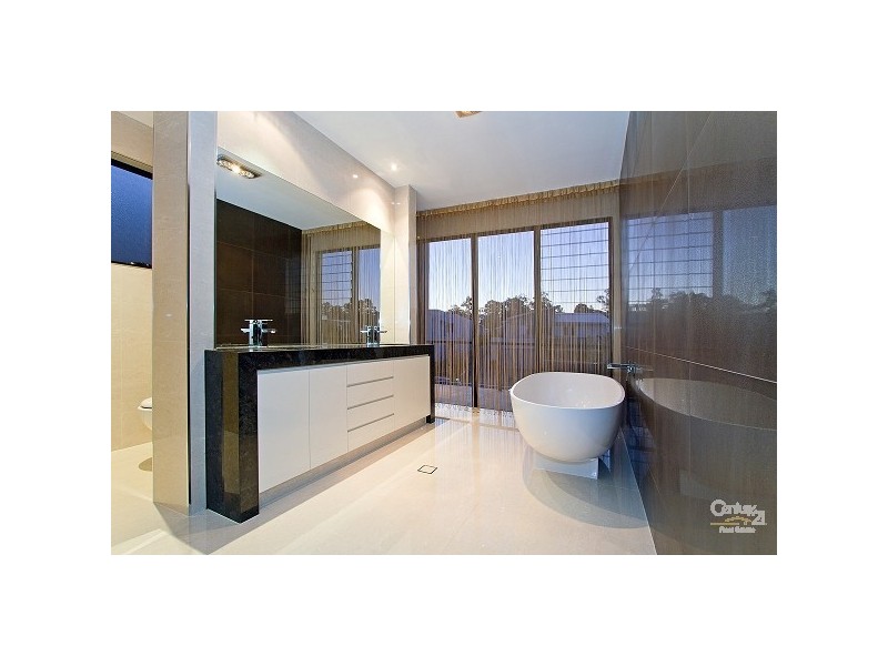 9015 Northview Parade, Royal Pines,, Benowa QLD 4217