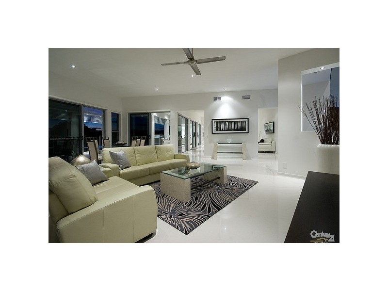 1055 Lakeview Tce, Royal Pines,, Benowa QLD 4217