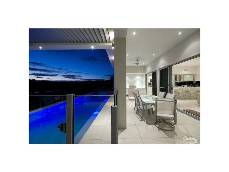 1055 Lakeview Tce, Royal Pines,, Benowa QLD 4217