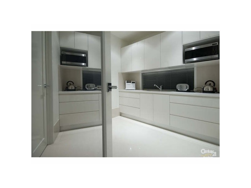 1055 Lakeview Tce, Royal Pines,, Benowa QLD 4217