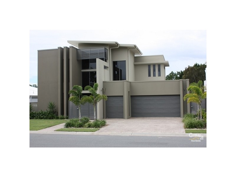 3003 The Boulevarde, Benowa QLD 4217