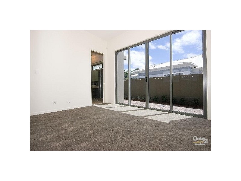 3003 The Boulevarde, Benowa QLD 4217