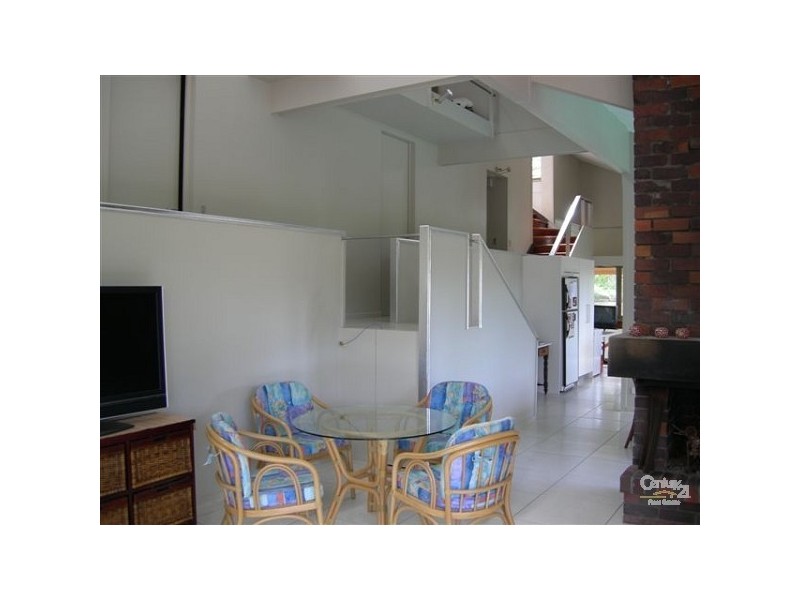 226 Heeb Street, Benowa QLD 4217