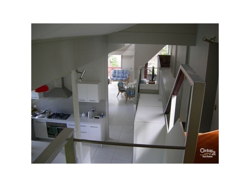 226 Heeb Street, Benowa QLD 4217