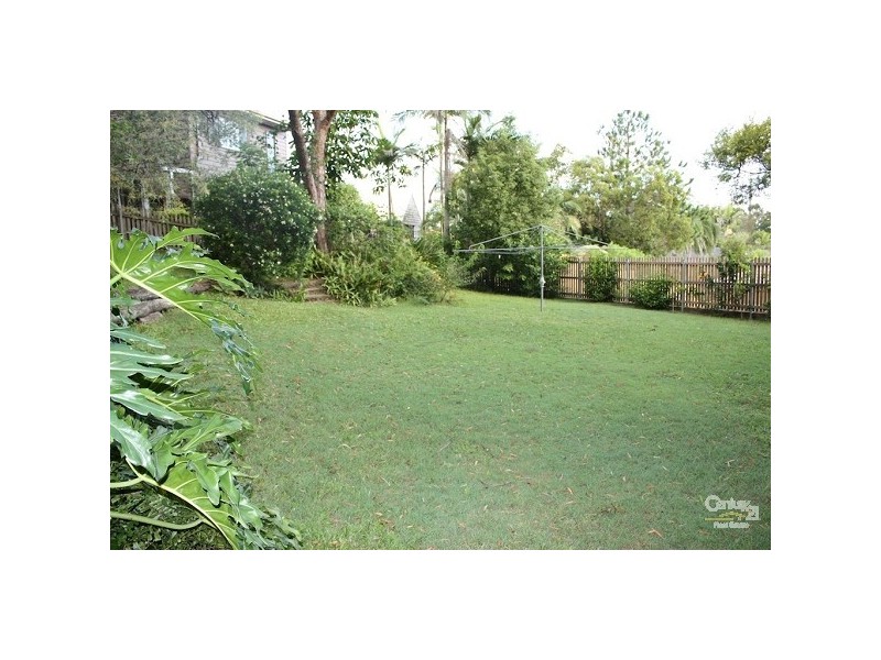 226 Heeb Street, Benowa QLD 4217