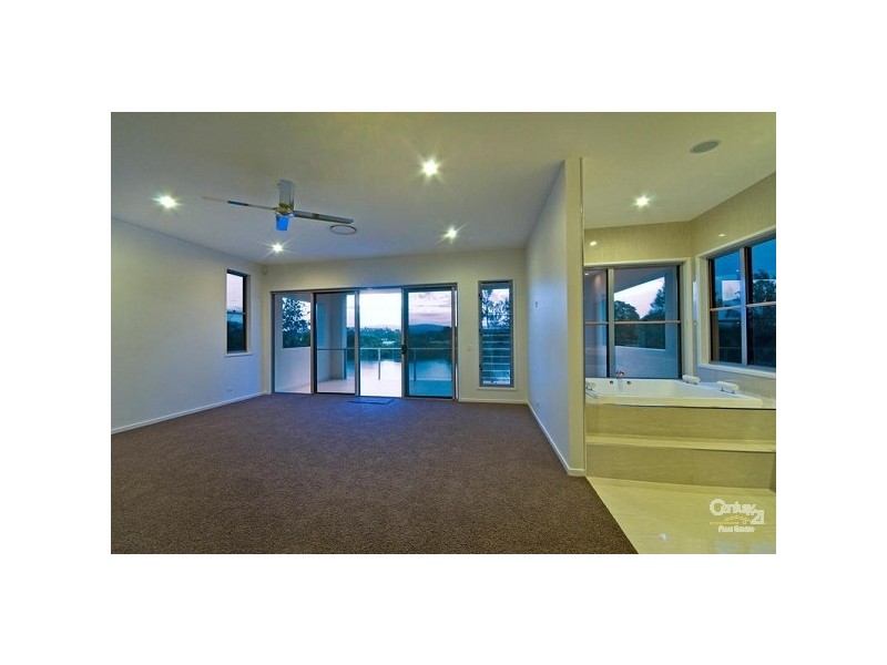 3040 The Boulevarde, Royal Pines,, Benowa QLD 4217