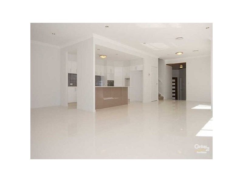 8003 Vista Drive, Benowa QLD 4217