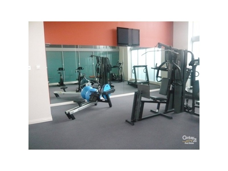 2101/1 Como Cresent, Southport QLD 4215