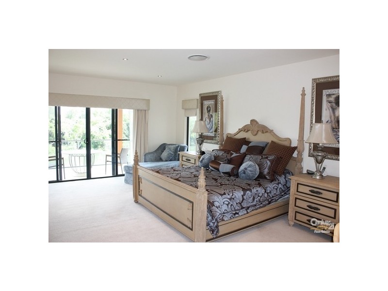 Hope Island QLD 4212