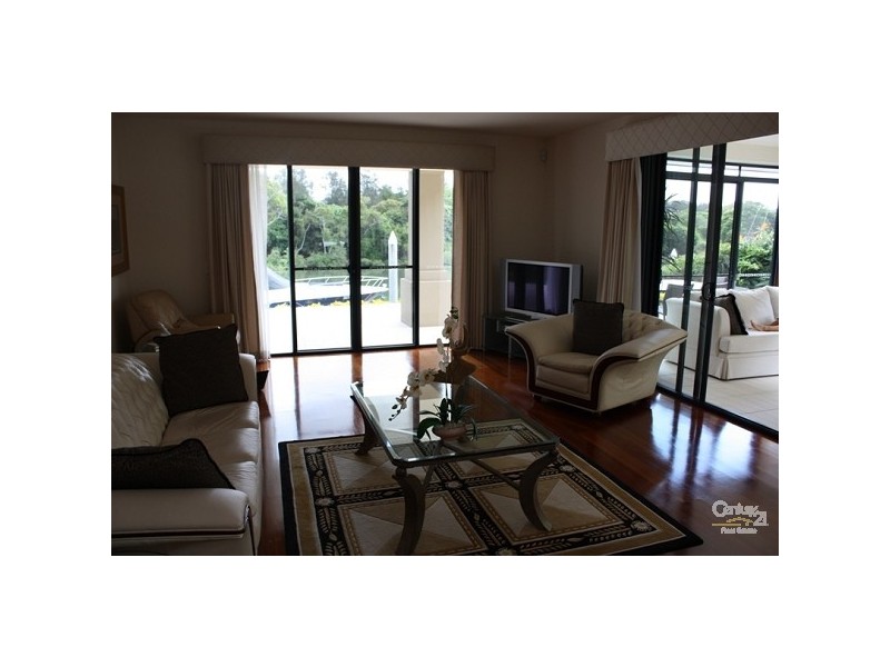 Hope Island QLD 4212