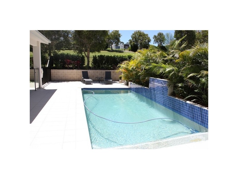 6005 The Boulevarde, Benowa QLD 4217