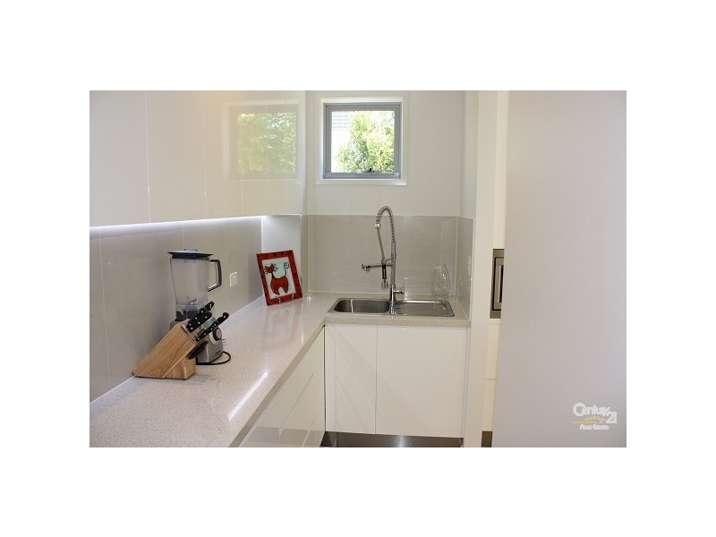 6005 The Boulevarde, Benowa QLD 4217