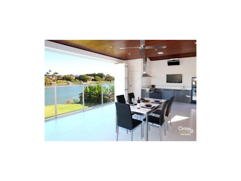 4001 The Boulevarde, Benowa QLD 4217