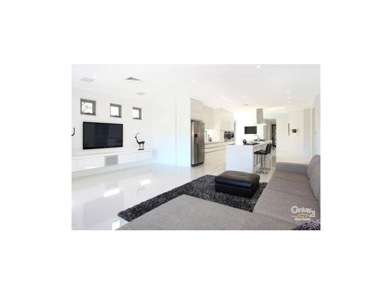 4001 The Boulevarde, Benowa QLD 4217