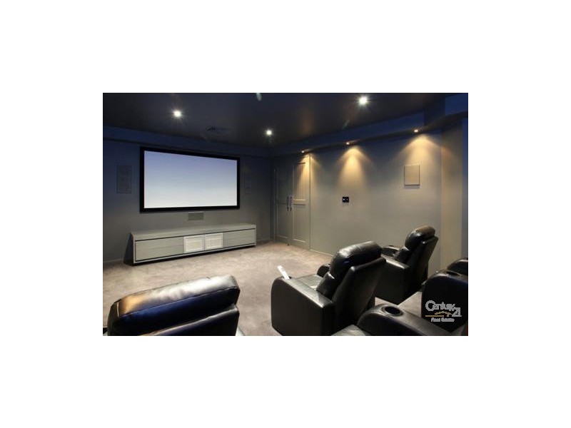 4001 The Boulevarde, Benowa QLD 4217