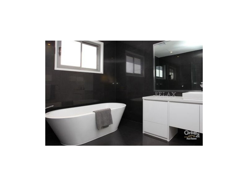 4001 The Boulevarde, Benowa QLD 4217