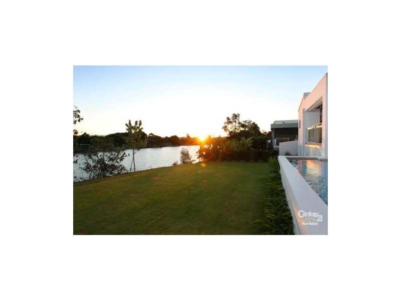 4001 The Boulevarde, Benowa QLD 4217