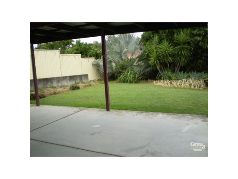 12 Warrigal Crt, Ashmore QLD 4214