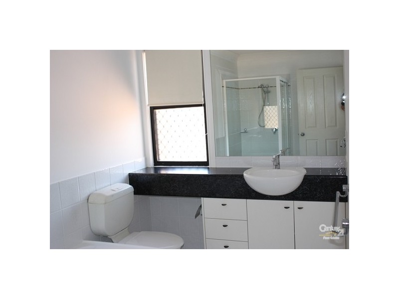 1/267 Ashmore Road, Benowa QLD 4217