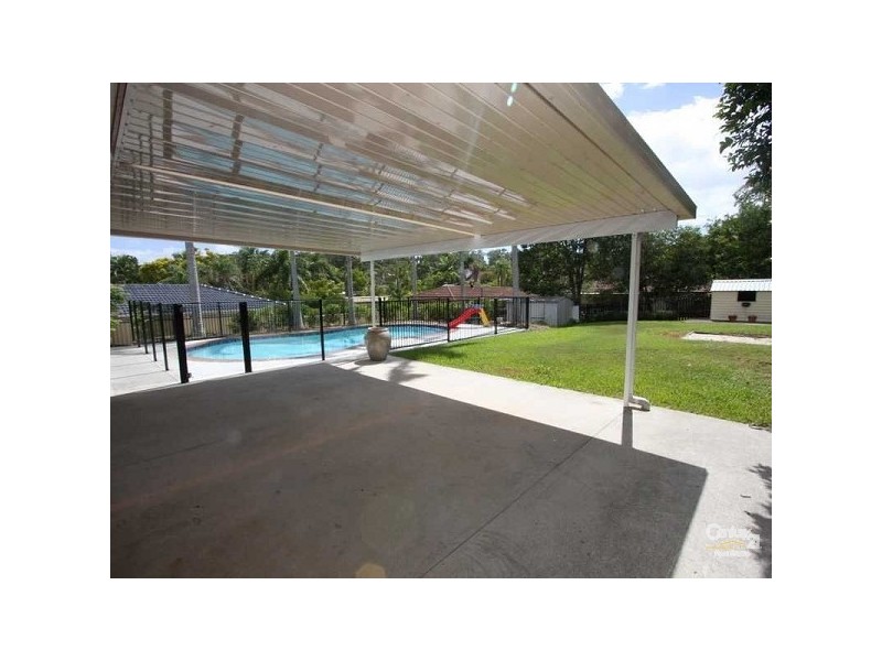 31 Kallaroo Crescent, Ashmore QLD 4214