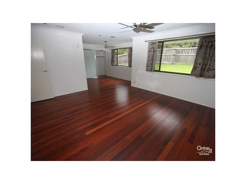 54 Freda St, Ashmore QLD 4214