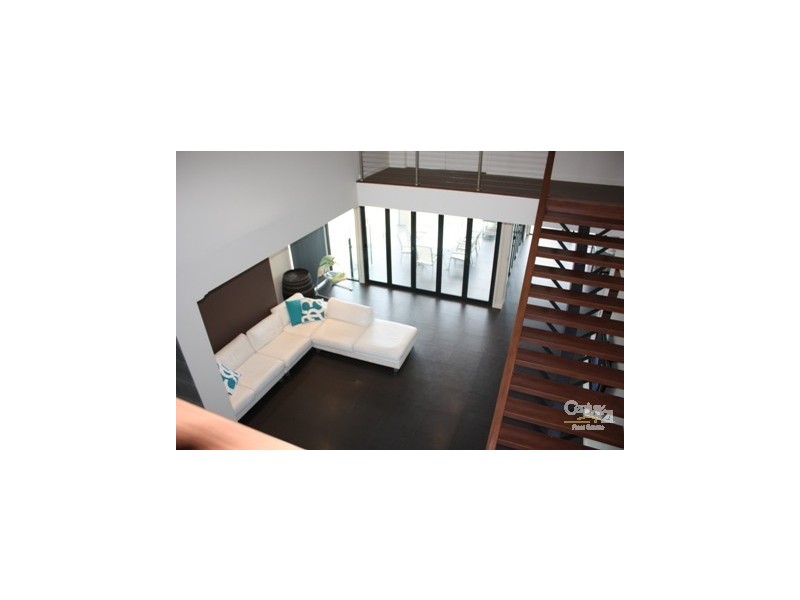 2017 The Boulevarde, Benowa QLD 4217