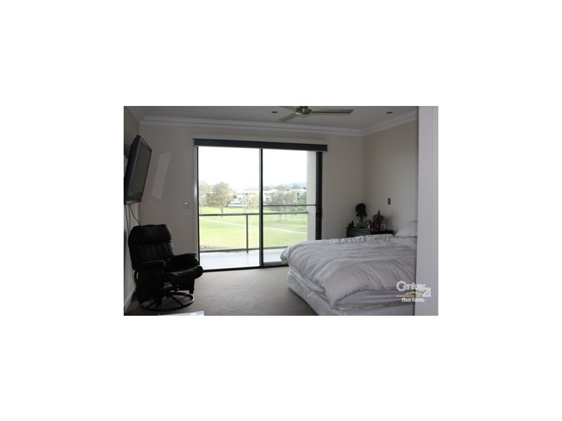 2017 The Boulevarde, Benowa QLD 4217