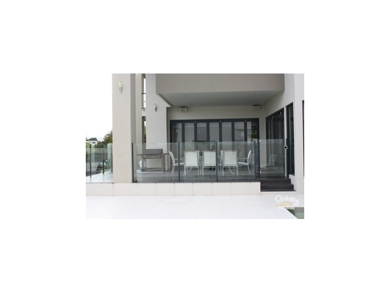 2017 The Boulevarde, Benowa QLD 4217