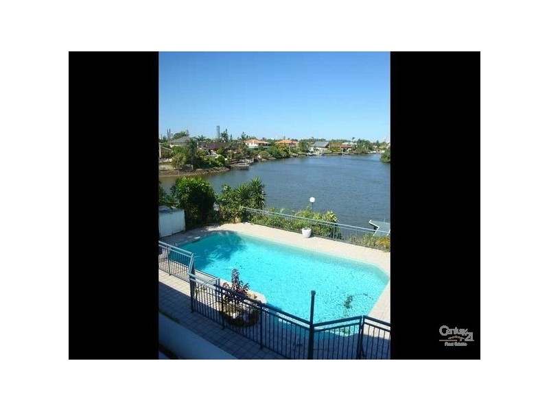114 EDINBURGH RD, Benowa QLD 4217