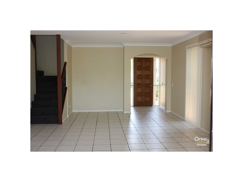 1/267 Ashmore Road, Benowa QLD 4217