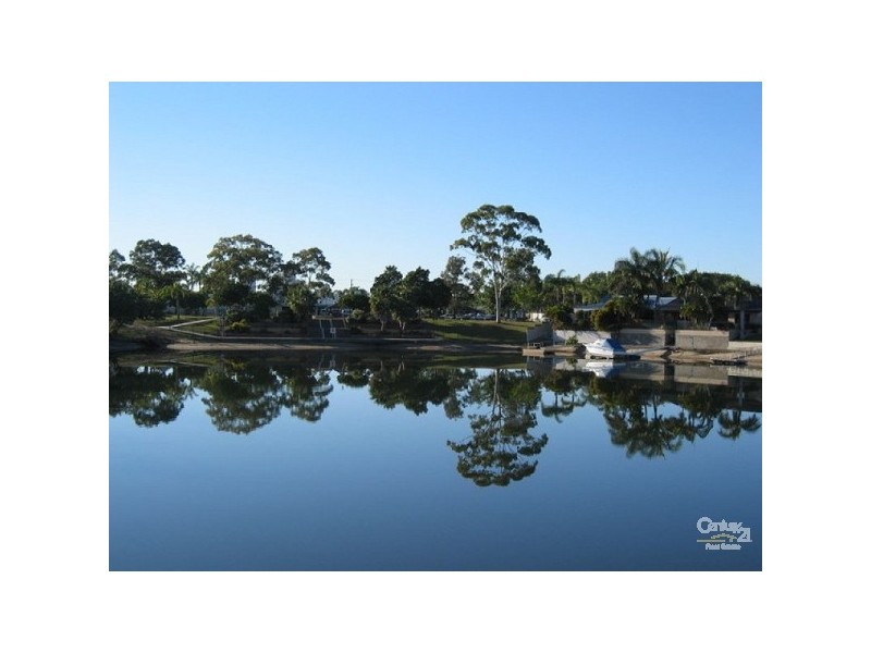 6 MOOMBA CT, Bundall QLD 4217