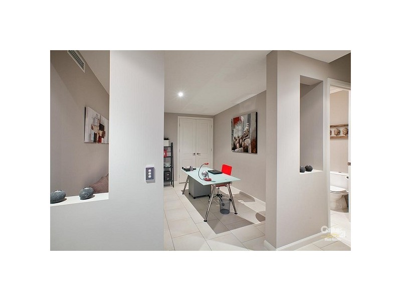 5004 Riverwood Grove, Benowa QLD 4217