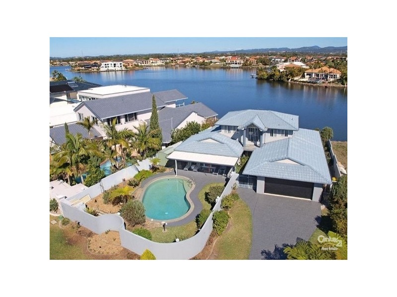 15 SAN SIMEON DRIVE, Clear Island Waters QLD 4226