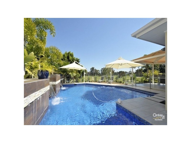 1043 Lakeview Tce, Benowa QLD 4217