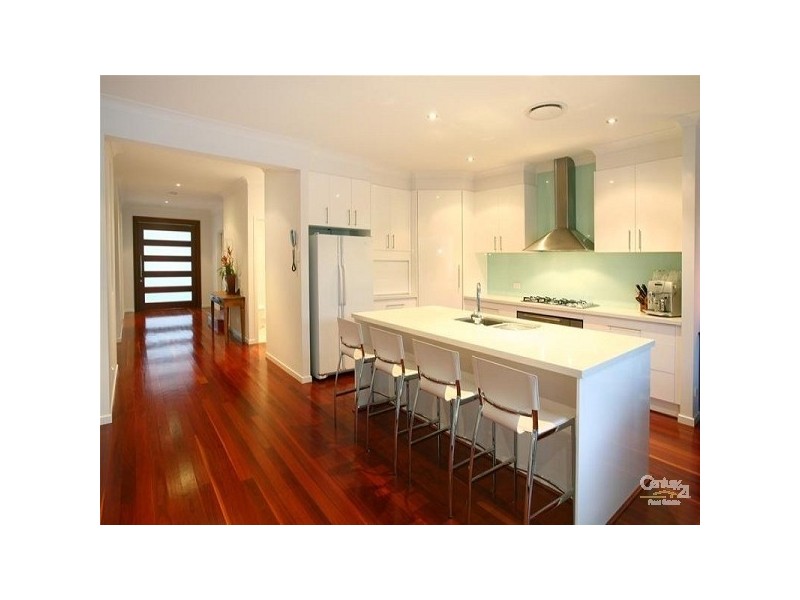 7019 Circa Vista Drive, Benowa QLD 4217