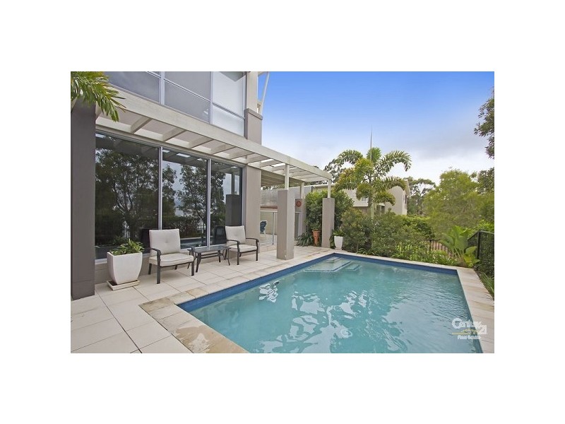 6020A Vista Drive, Benowa QLD 4217