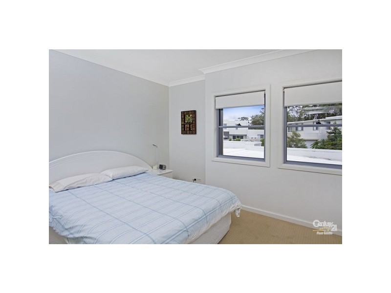 6020A Vista Drive, Benowa QLD 4217