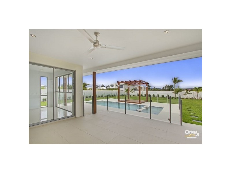 9003 Northview Parade, Benowa QLD 4217