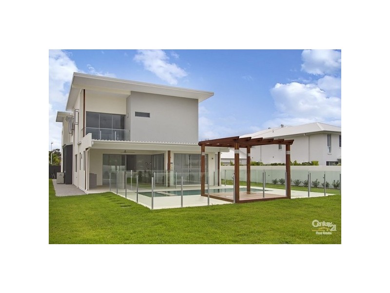 9003 Northview Parade, Benowa QLD 4217