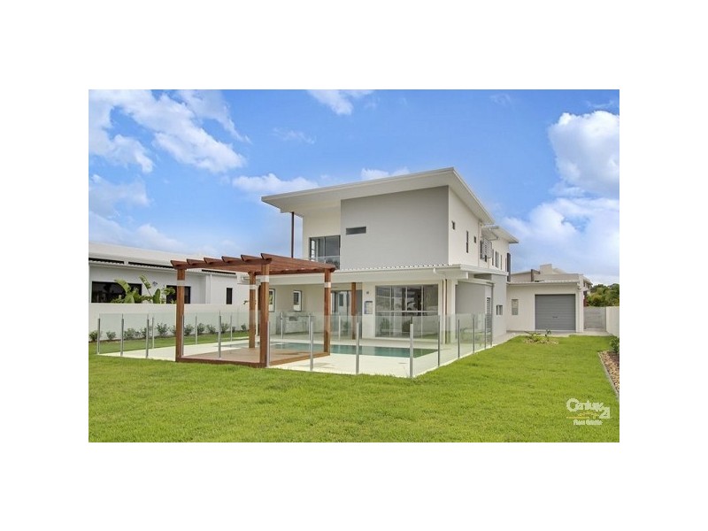 9003 Northview Parade, Benowa QLD 4217